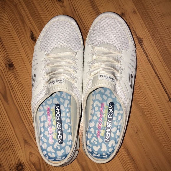 Skechers Shoes - Sketchers memory foam slip ons Skechers Shoes - Sketchers memory foam slip ons